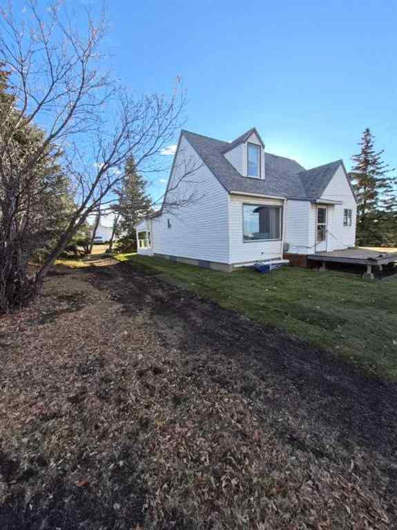 MLS® A2234082 - 1111 7th Avenue  in N/A Beaverlodge, Residential