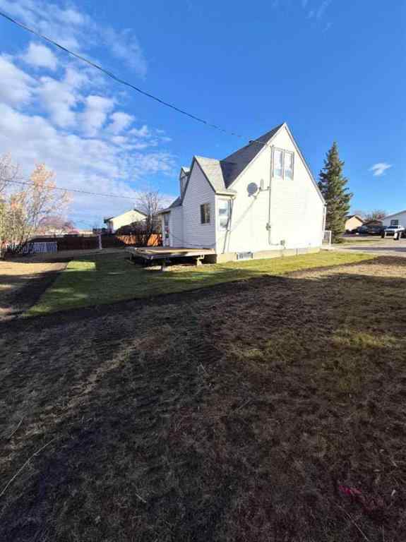 MLS® A2234082 - 1111 7th Avenue  in N/A Beaverlodge, Residential
