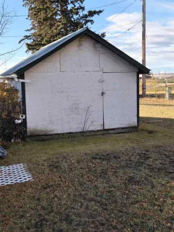 MLS® A2234082 - 1111 7th Avenue  in N/A Beaverlodge, Residential