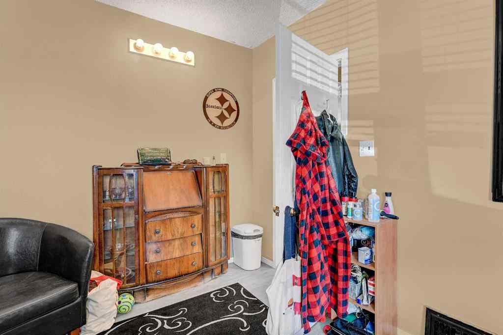 MLS® A2234082 - 1111 7th Avenue  in N/A Beaverlodge, Residential