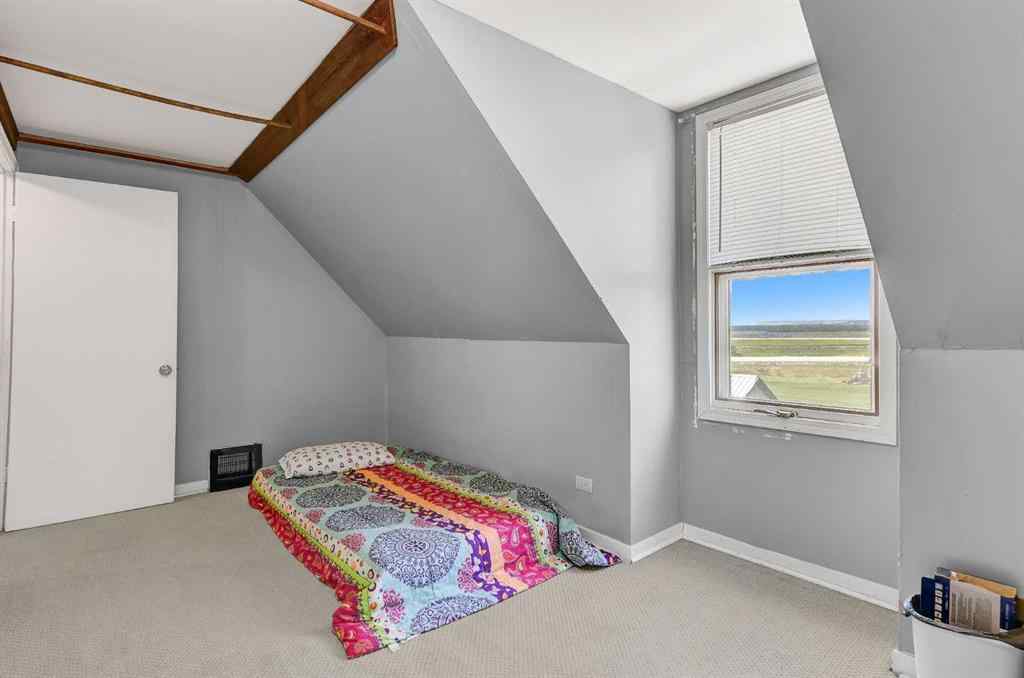 MLS® A2234082 - 1111 7th Avenue  in N/A Beaverlodge, Residential