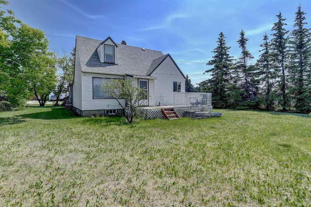 MLS® A2234082 - 1111 7th Avenue  in N/A Beaverlodge, Residential