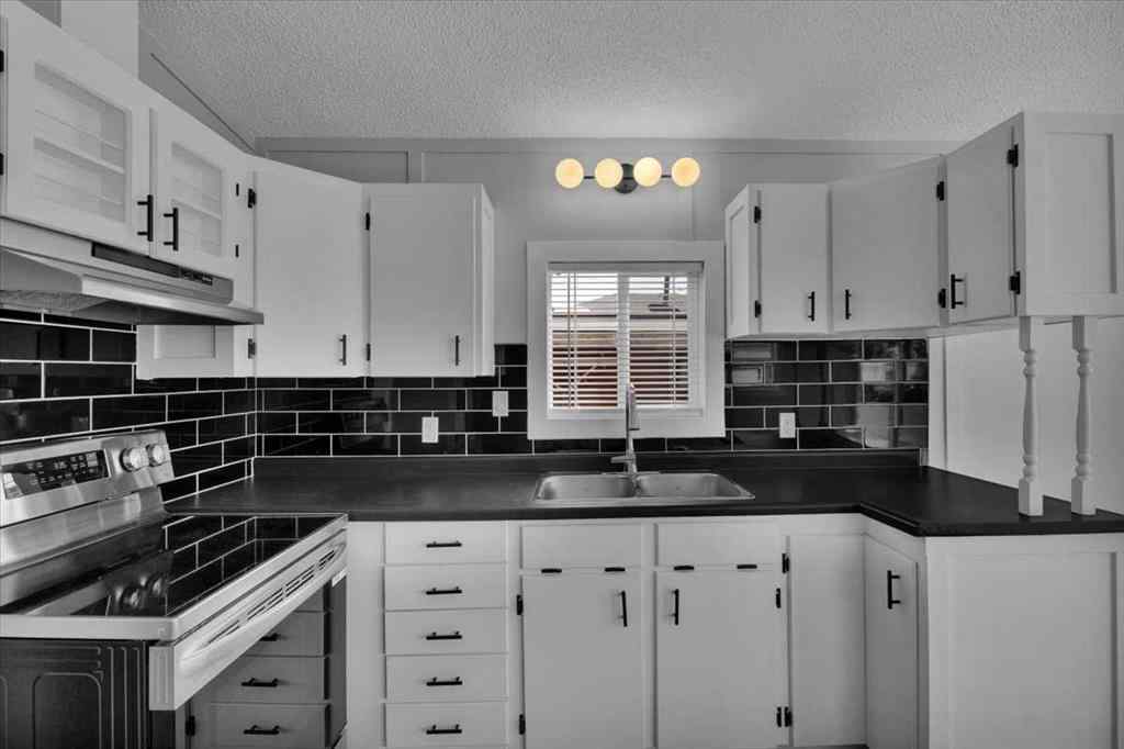 MLS® A2234101 - Unit #27 2106 50 Street SE in Forest Lawn Calgary, Mobile