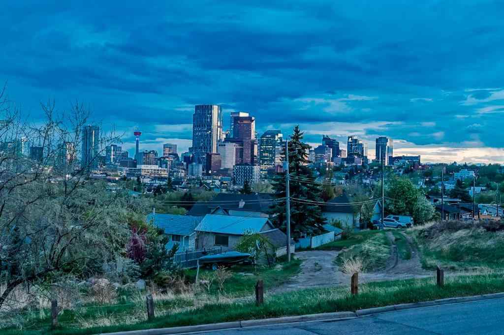 MLS® A2234105 - 804 9A Street NE in Renfrew Calgary, Residential
