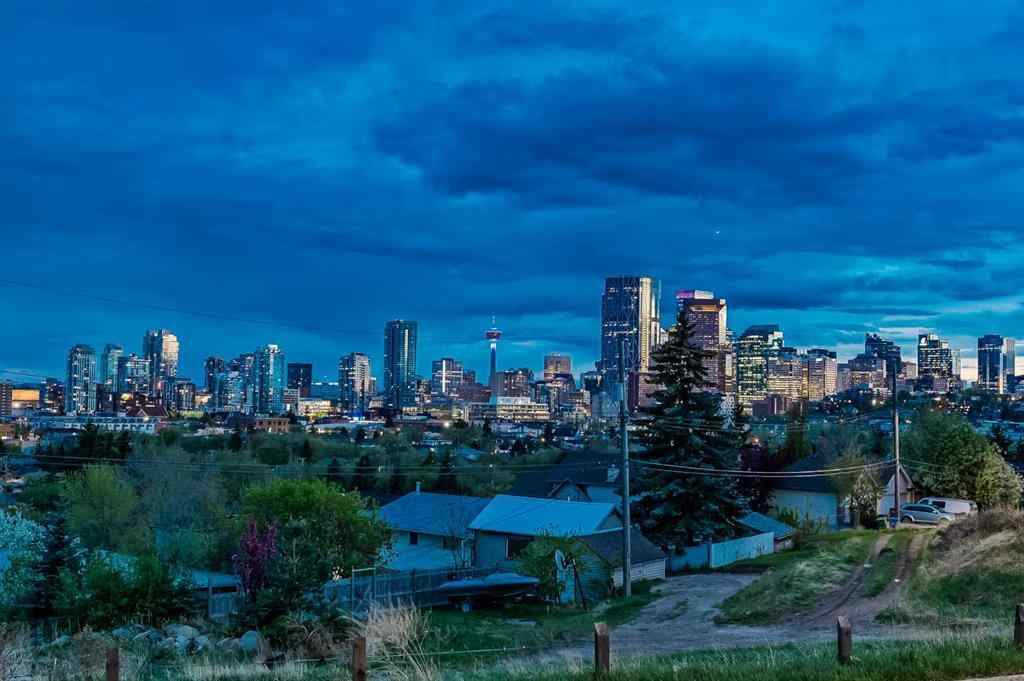 MLS® A2234105 - 804 9A Street NE in Renfrew Calgary, Residential