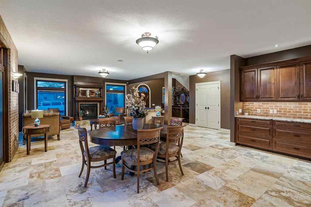 MLS® A2234105 - 804 9A Street NE in Renfrew Calgary, Residential