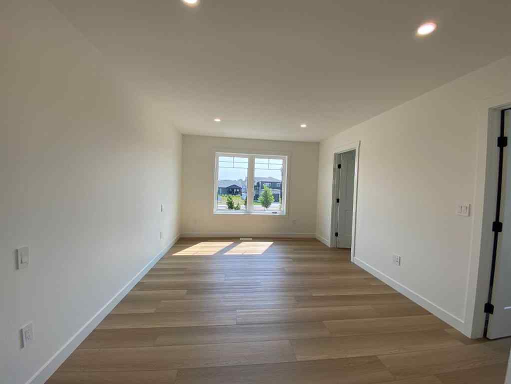 MLS® A2234108 - 4 Williams Avenue  in NONE Olds, Residential