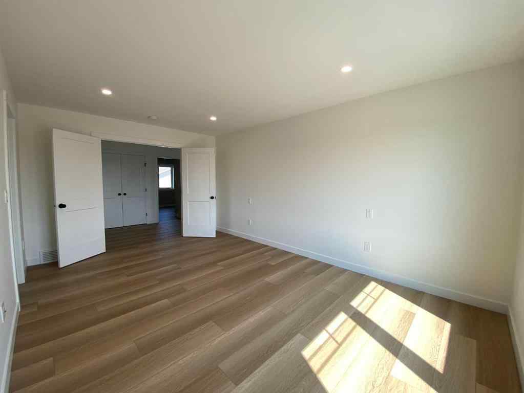 MLS® A2234108 - 4 Williams Avenue  in NONE Olds, Residential