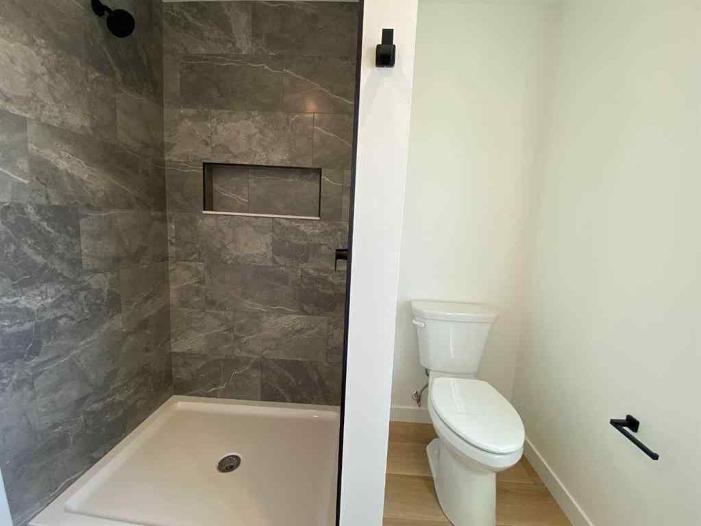 MLS® A2234108 - 4 Williams Avenue  in NONE Olds, Residential