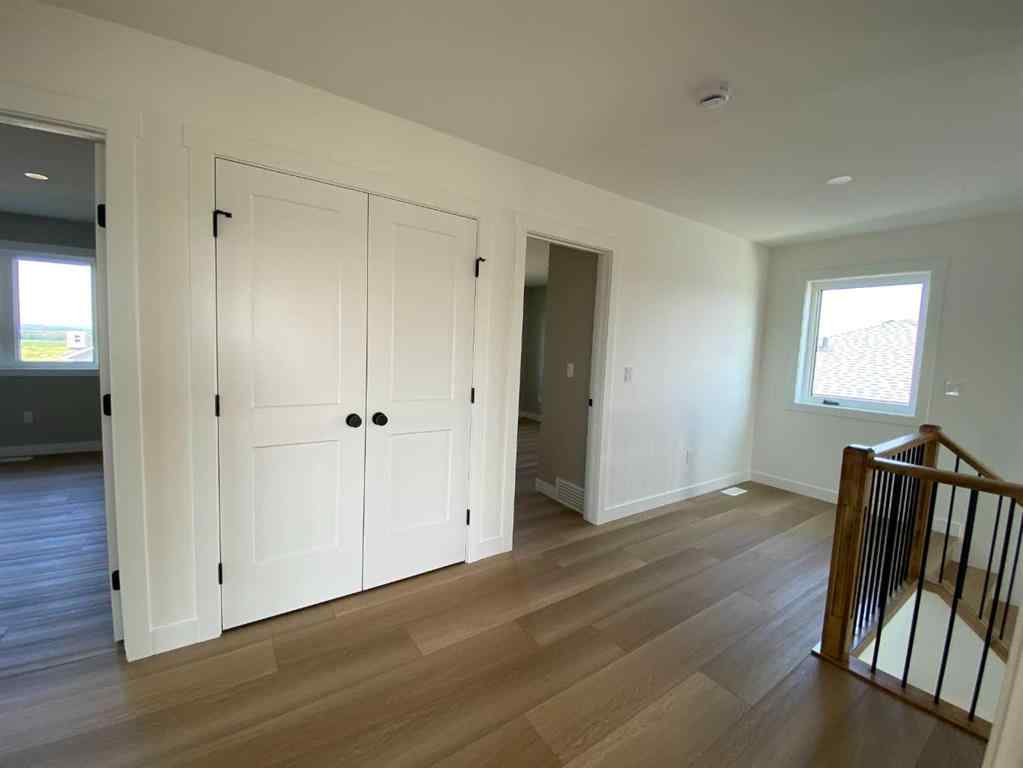 MLS® A2234108 - 4 Williams Avenue  in NONE Olds, Residential