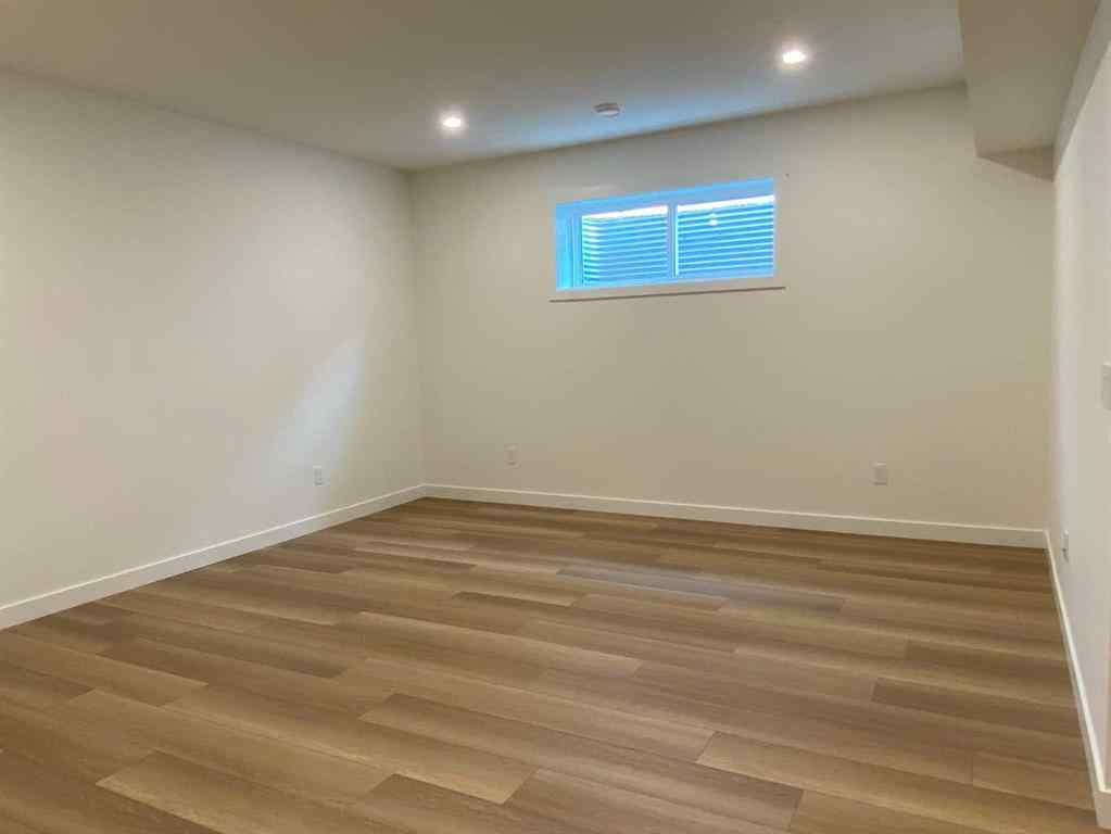 MLS® A2234108 - 4 Williams Avenue  in NONE Olds, Residential