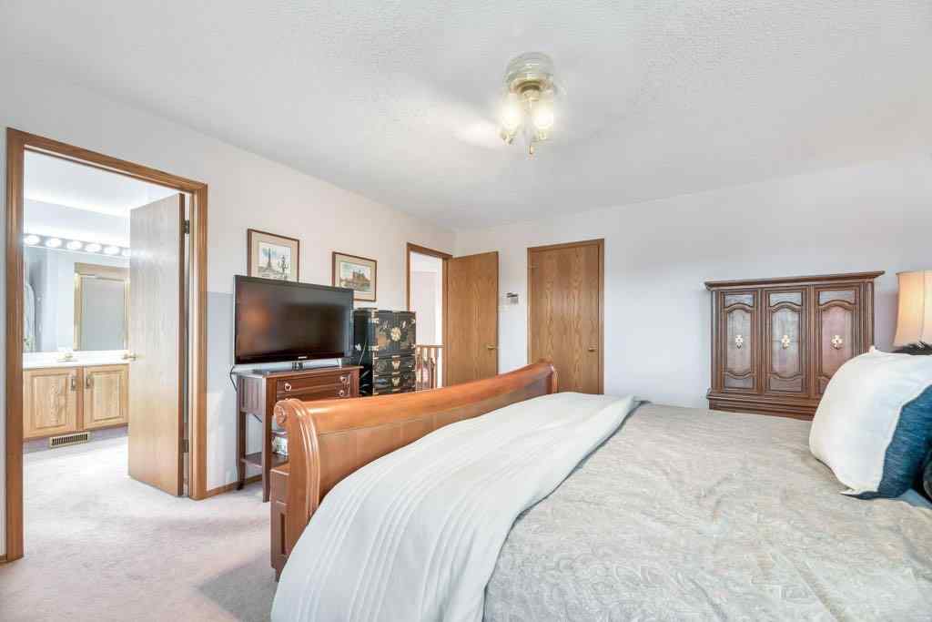 MLS® A2234109 - 517 Lakeside Greens Place  in Lakeside Greens Chestermere, Residential