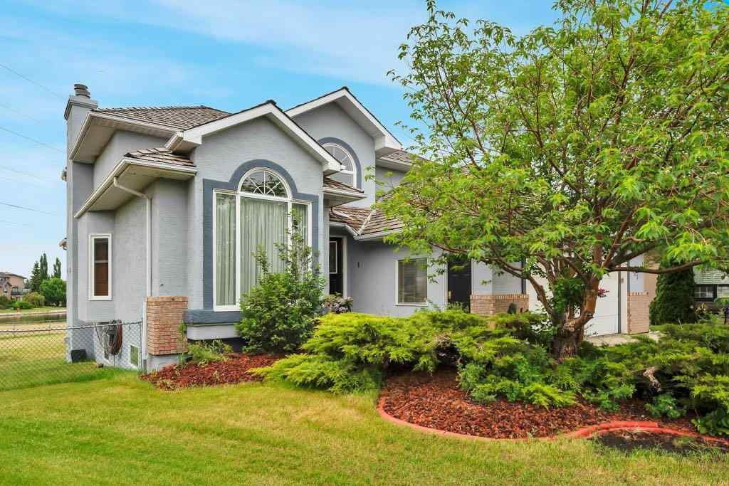MLS® A2234109 - 517 Lakeside Greens Place  in Lakeside Greens Chestermere, Residential