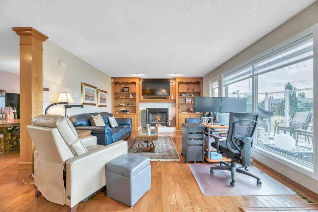 MLS® A2234109 - 517 Lakeside Greens Place  in Lakeside Greens Chestermere, Residential