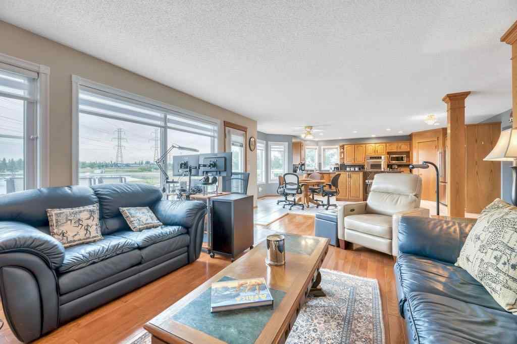MLS® A2234109 - 517 Lakeside Greens Place  in Lakeside Greens Chestermere, Residential
