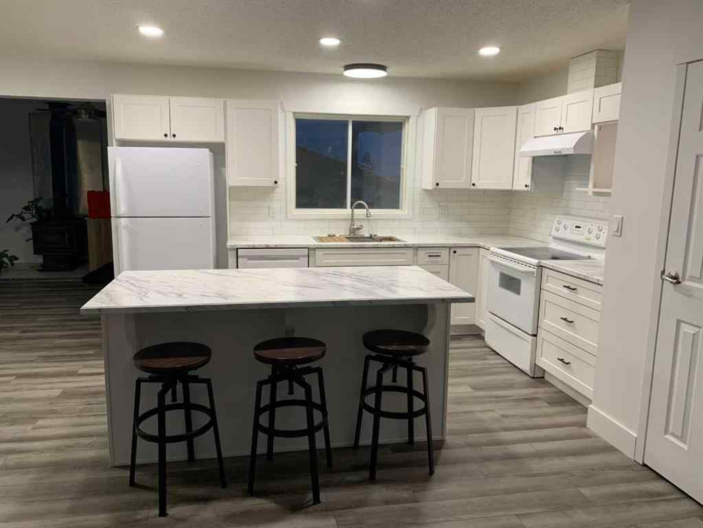 MLS® A2234110 - 4406 56 Street  in NONE Grimshaw, Residential