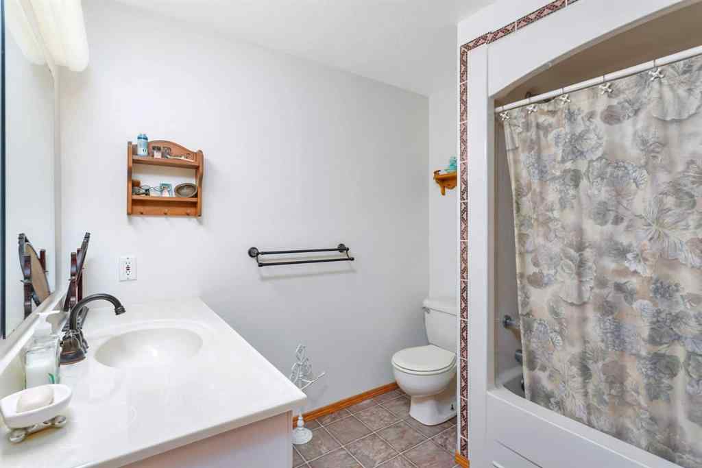 MLS® A2234112 - 4000 42 Street  in Rocky Mtn House Rocky Mountain House, Residential
