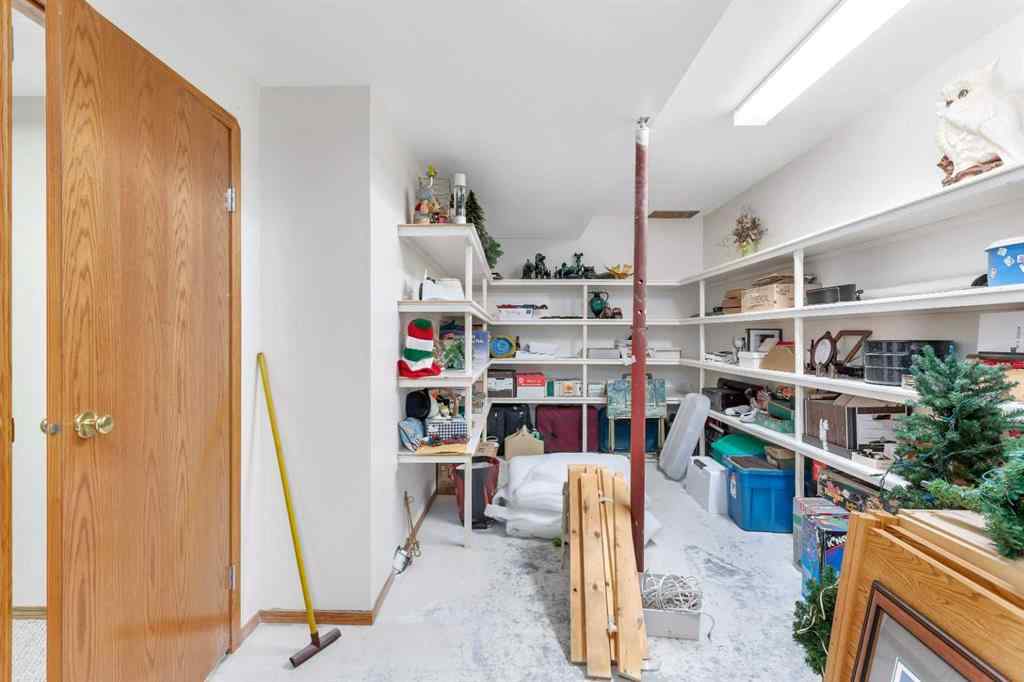 MLS® A2234112 - 4000 42 Street  in Rocky Mtn House Rocky Mountain House, Residential