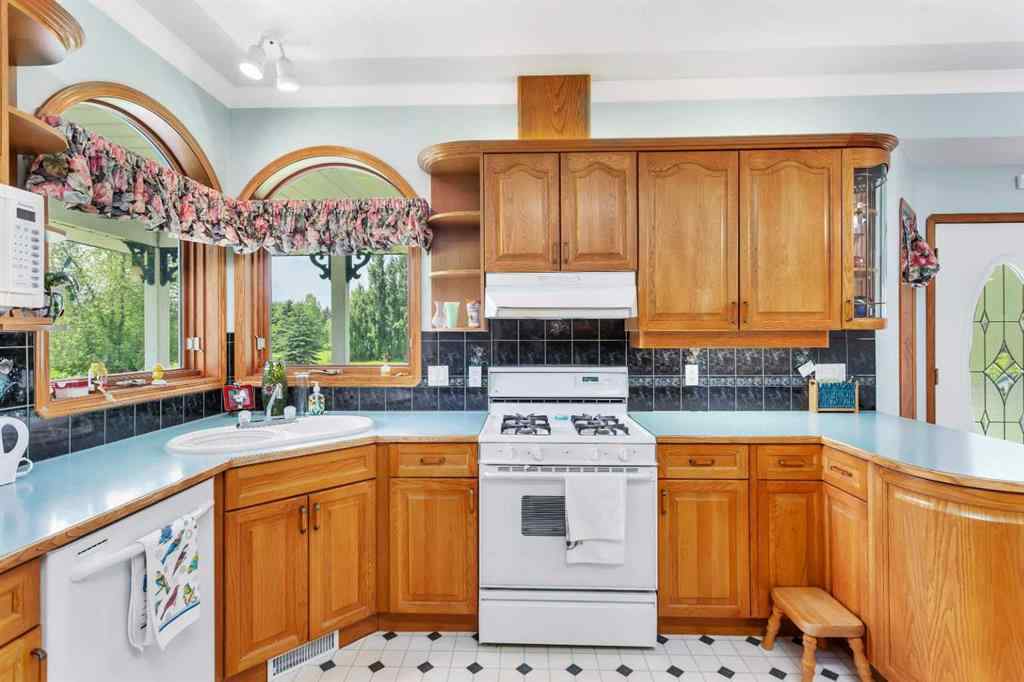 MLS® A2234112 - 4000 42 Street  in Rocky Mtn House Rocky Mountain House, Residential