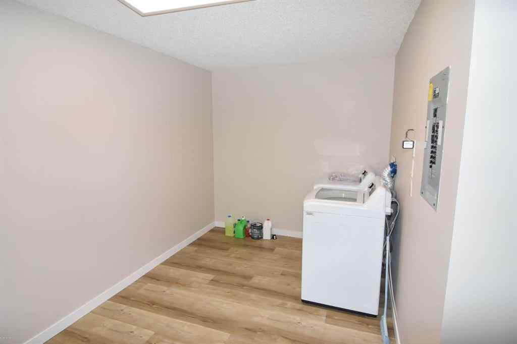 MLS® A2234113 - Unit #109 2022 Canyon Meadows Drive SE in Queensland Calgary, Residential