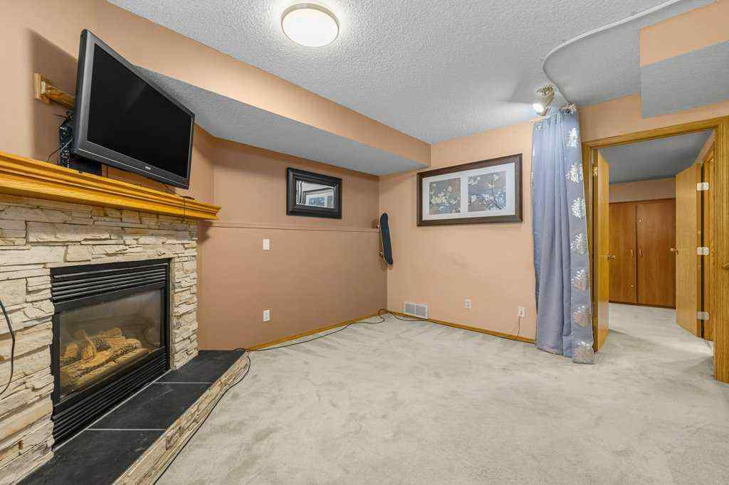 MLS® A2234120 - 29 Country Hills Drive NW in Country Hills Calgary, Residential