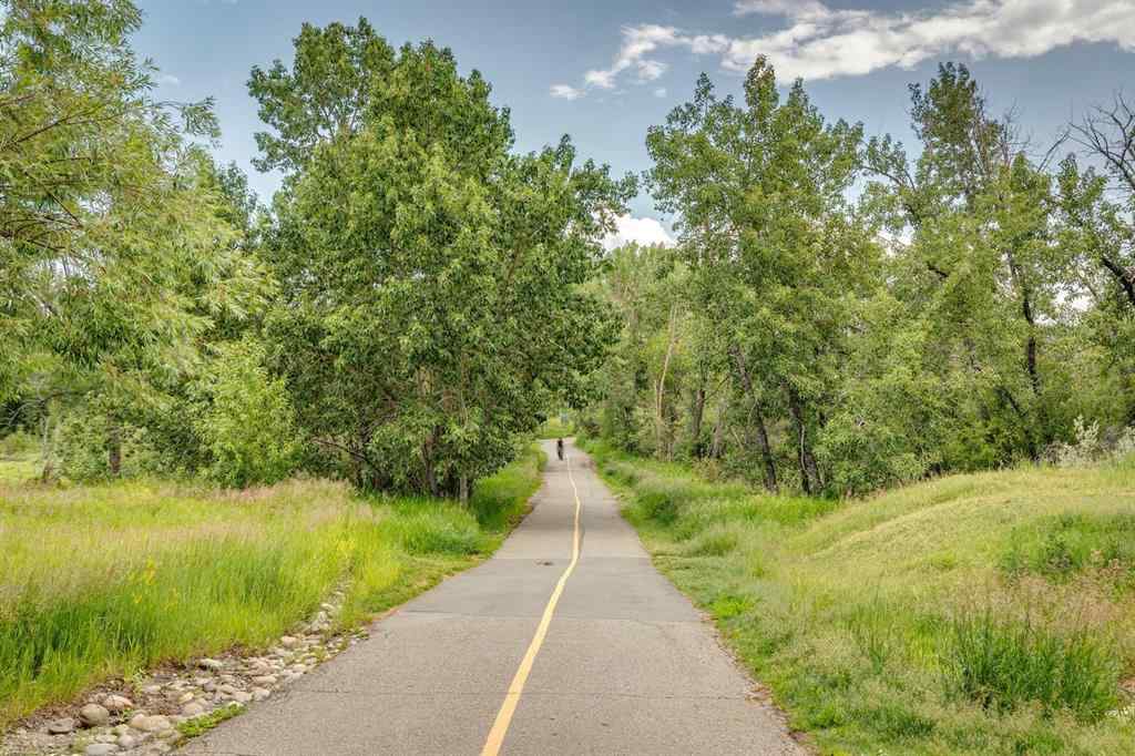 MLS® A2234136 - Unit #804 13104 Elbow Drive SW in Canyon Meadows Calgary, Residential