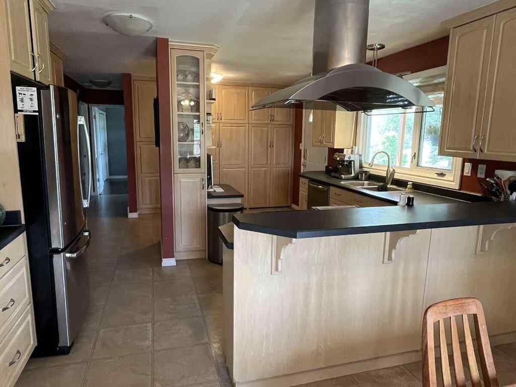 MLS® A2234192 - 5226 52 Street  in Daysland Daysland, Residential