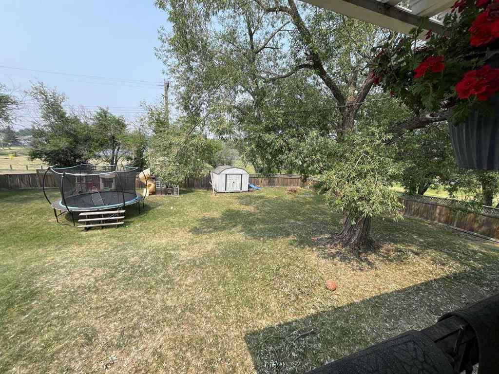 MLS® A2234192 - 5226 52 Street  in Daysland Daysland, Residential