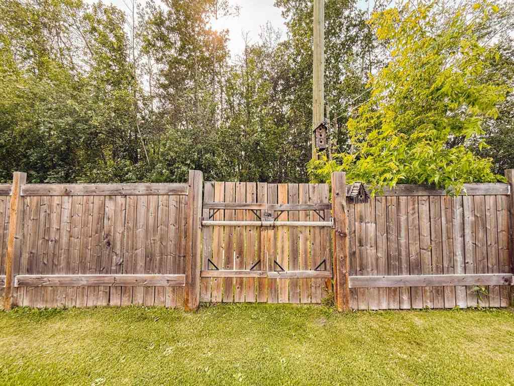 MLS® A2234224 - 4914 52 Street  in NONE Eaglesham, Residential