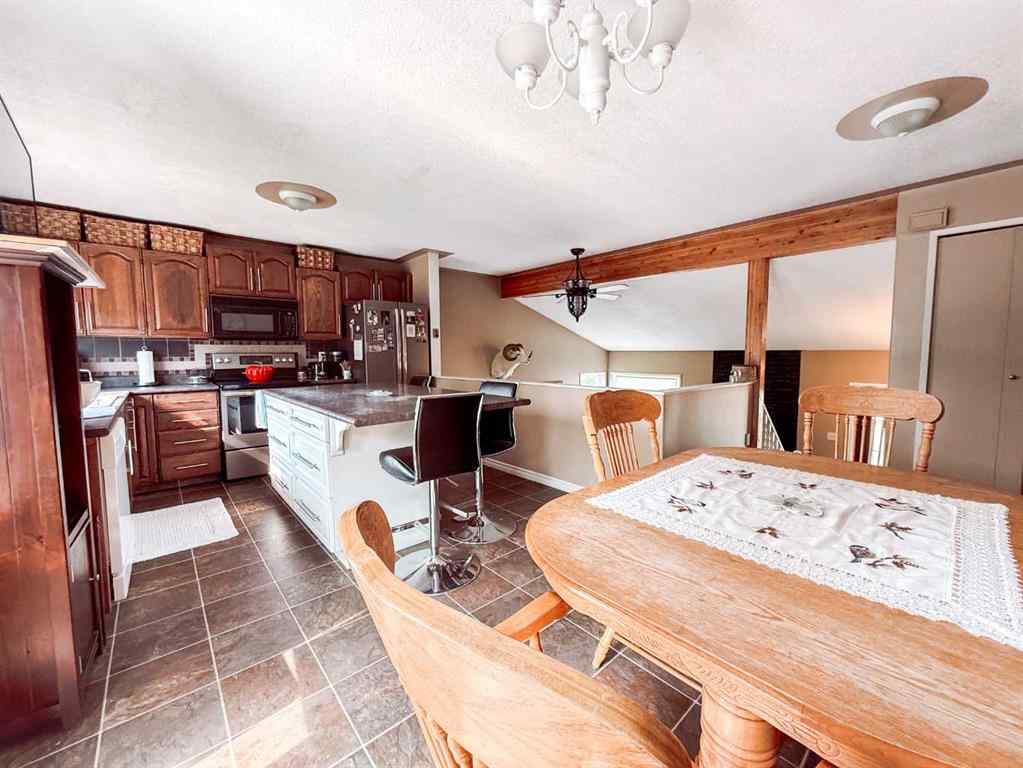 MLS® A2234224 - 4914 52 Street  in NONE Eaglesham, Residential