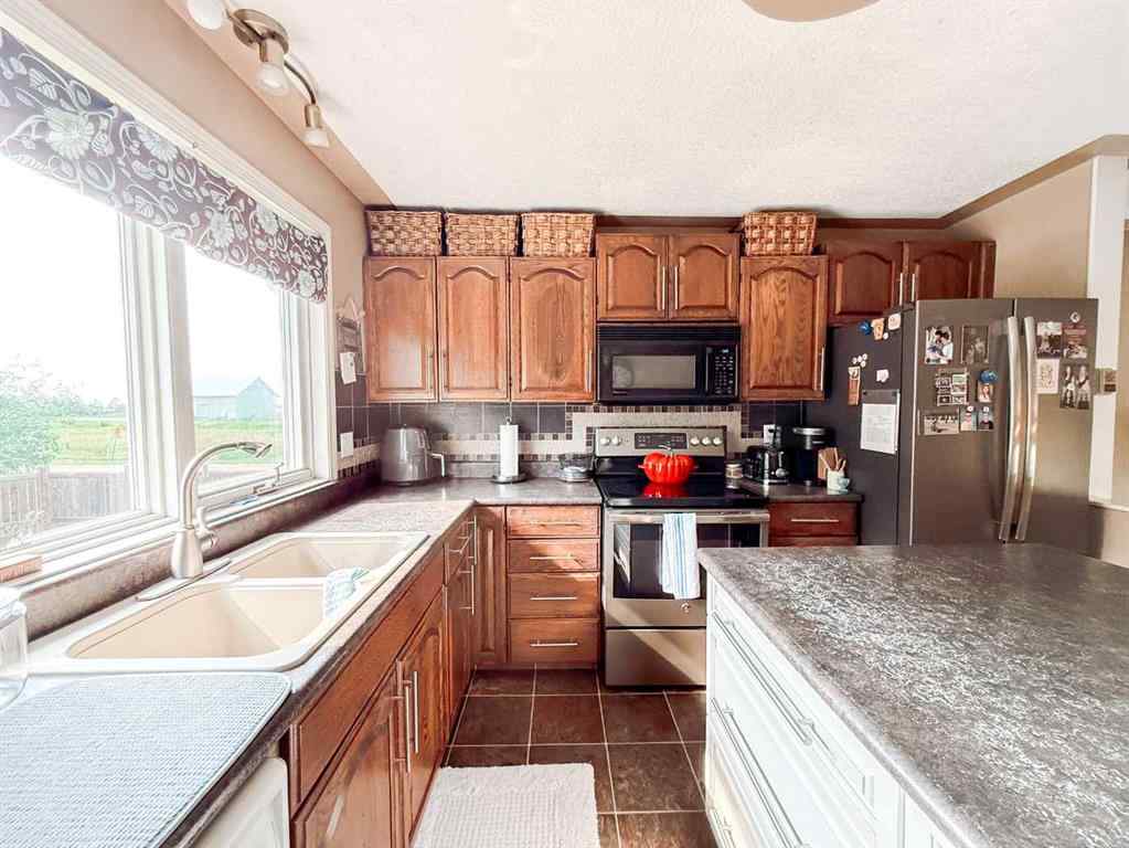 MLS® A2234224 - 4914 52 Street  in NONE Eaglesham, Residential