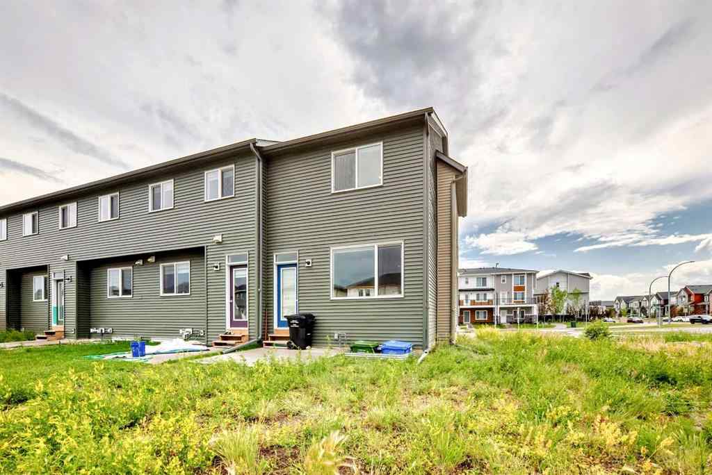 MLS® A2234226 - 620 Savanna Boulevard NE in Saddle Ridge Calgary, Residential