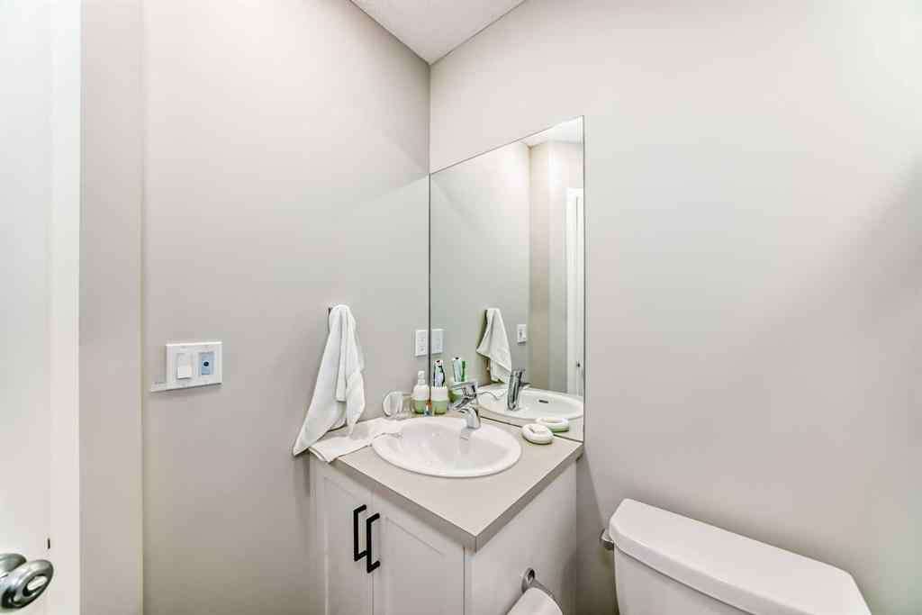 MLS® A2234226 - 620 Savanna Boulevard NE in Saddle Ridge Calgary, Residential