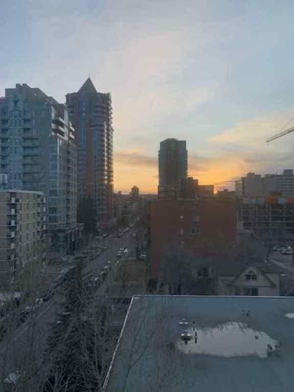 MLS® A2234256 - Unit #704 706 15 Avenue SW in Beltline Calgary, Residential