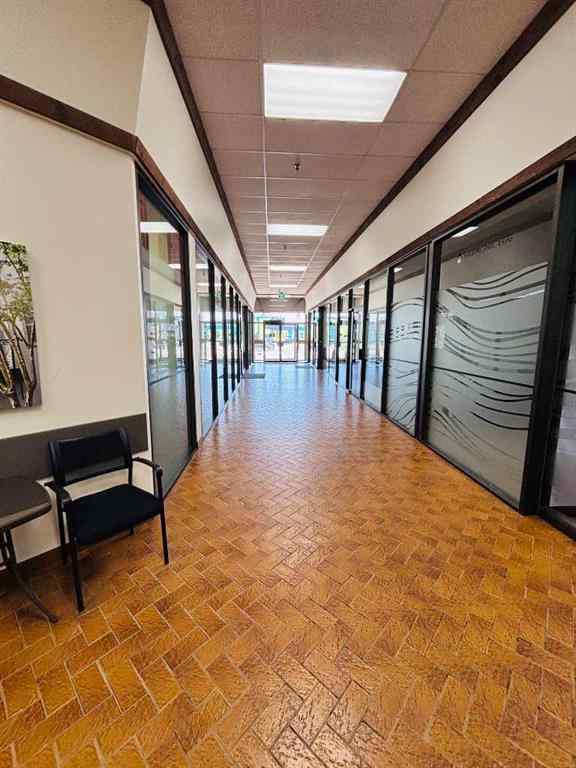 MLS® A2234262 - Unit #5 202 5 Avenue SE in NONE Medicine Hat, Commercial