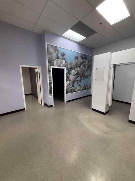 MLS® A2234262 - Unit #5 202 5 Avenue SE in NONE Medicine Hat, Commercial