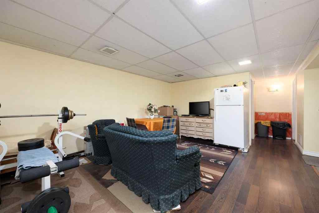 MLS® A2234281 - 109 Hillcrest Drive  in Thickwood Fort McMurray, Residential