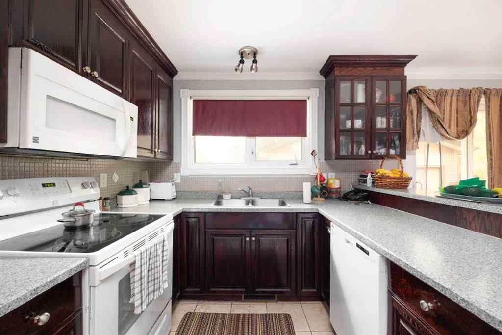MLS® A2234281 - 109 Hillcrest Drive  in Thickwood Fort McMurray, Residential
