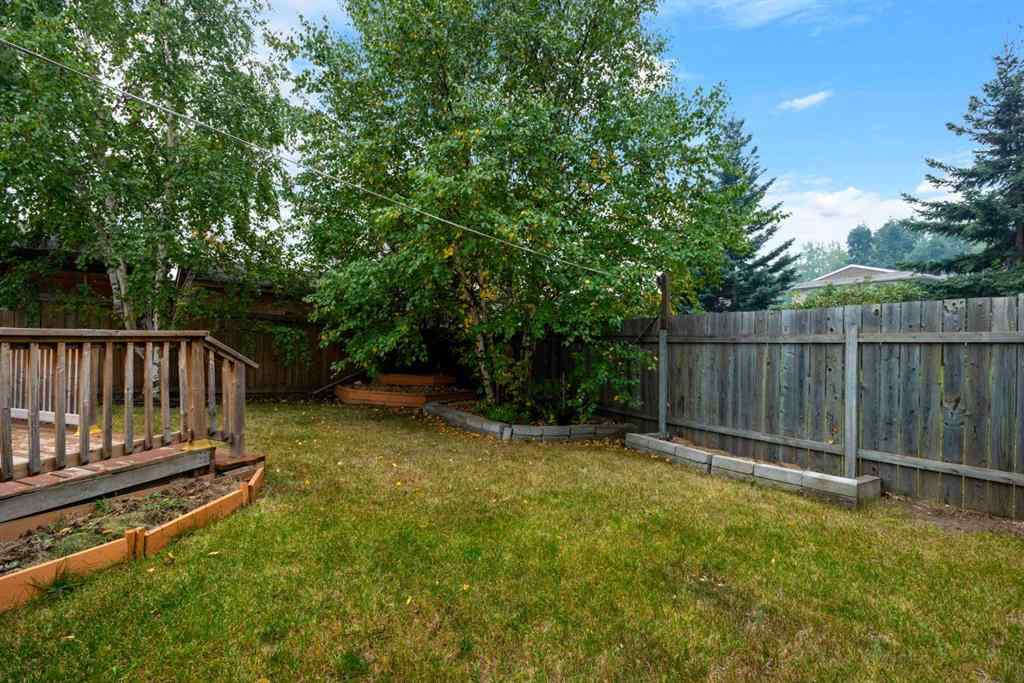 MLS® A2234281 - 109 Hillcrest Drive  in Thickwood Fort McMurray, Residential
