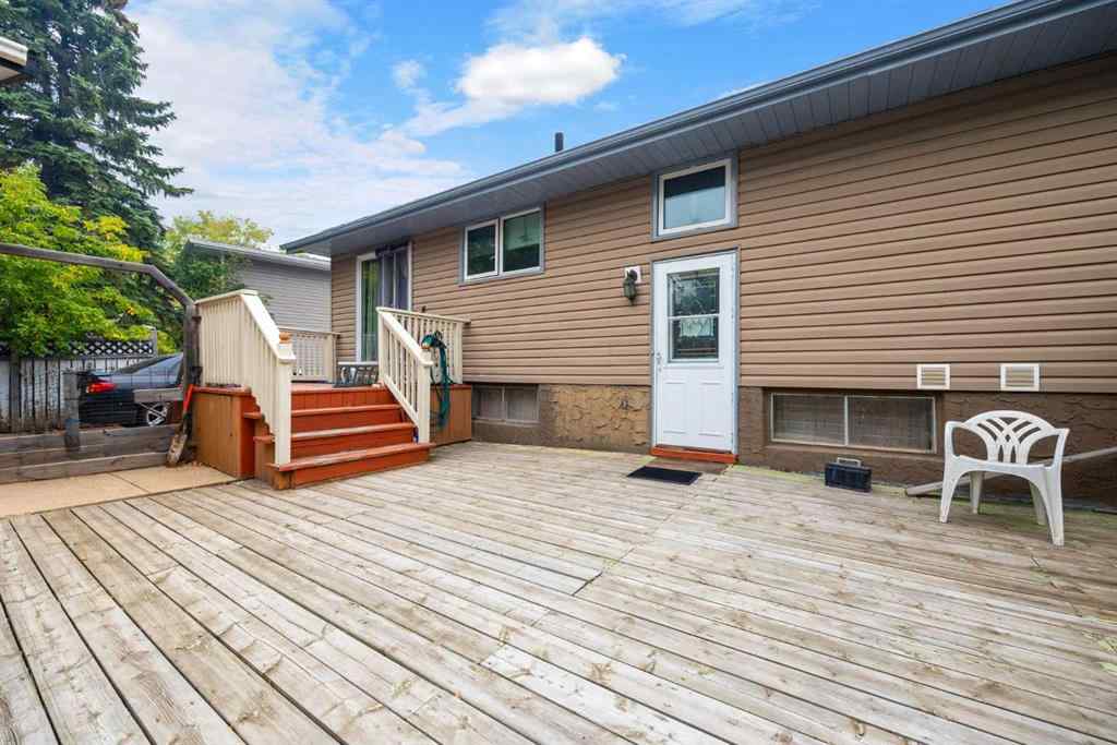 MLS® A2234281 - 109 Hillcrest Drive  in Thickwood Fort McMurray, Residential