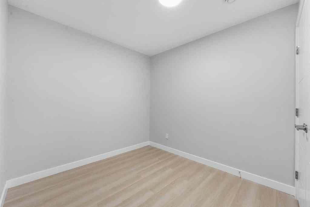 MLS® A2234288 - 281 Yorkville Road SW in Yorkville Calgary, Residential