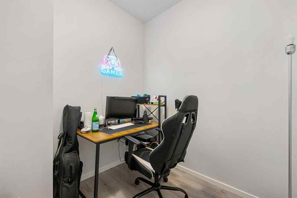 MLS® A2234288 - 281 Yorkville Road SW in Yorkville Calgary, Residential