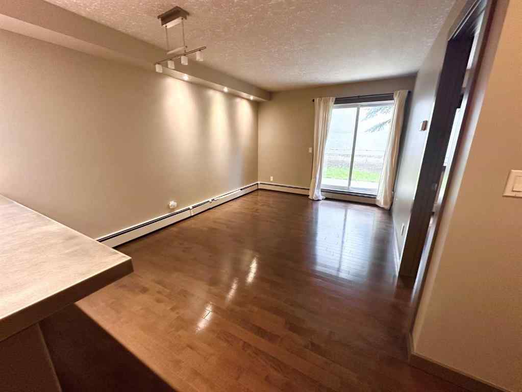 MLS® A2234346 - Unit #104 2411 29 Street SW in Killarney/Glengarry Calgary, Residential