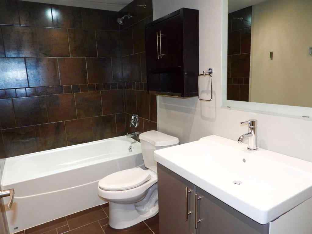 MLS® A2234346 - Unit #104 2411 29 Street SW in Killarney/Glengarry Calgary, Residential