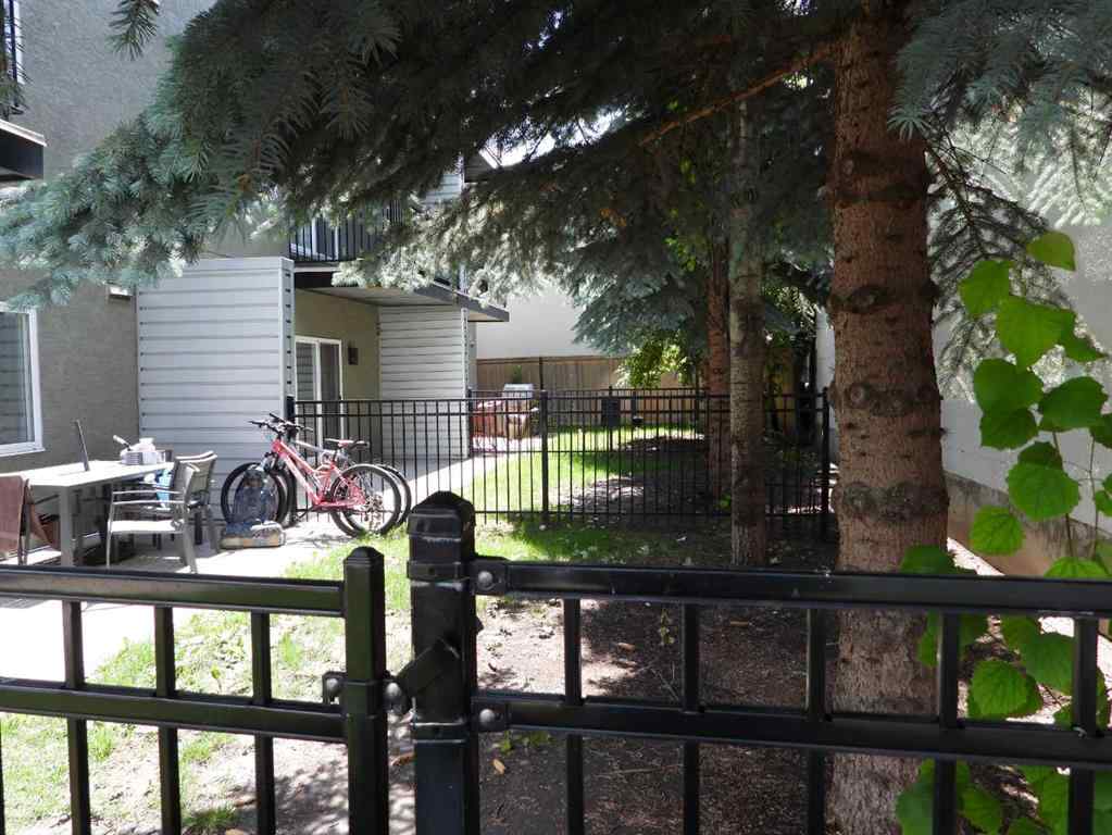 MLS® A2234346 - Unit #104 2411 29 Street SW in Killarney/Glengarry Calgary, Residential