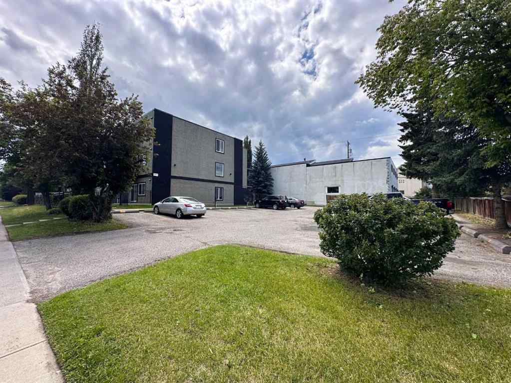 MLS® A2234346 - Unit #104 2411 29 Street SW in Killarney/Glengarry Calgary, Residential