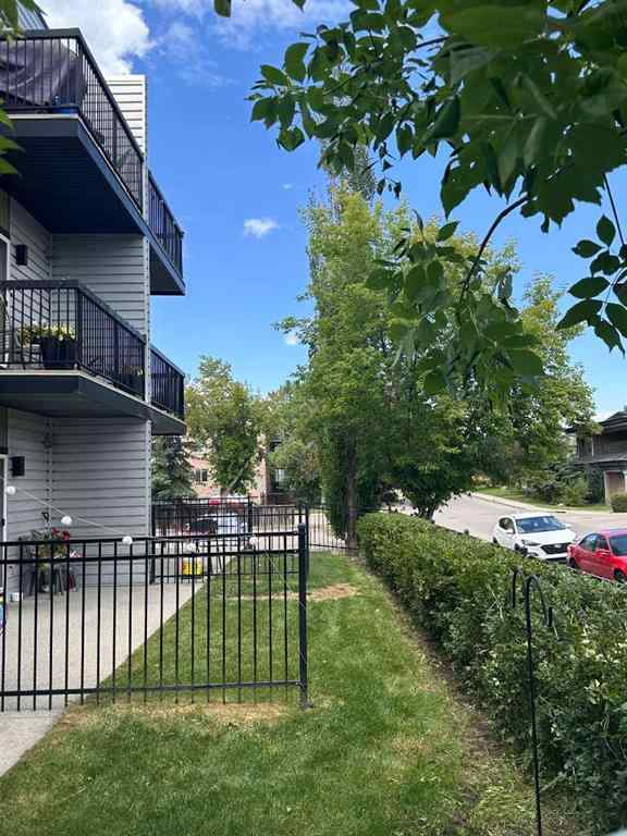 MLS® A2234346 - Unit #104 2411 29 Street SW in Killarney/Glengarry Calgary, Residential