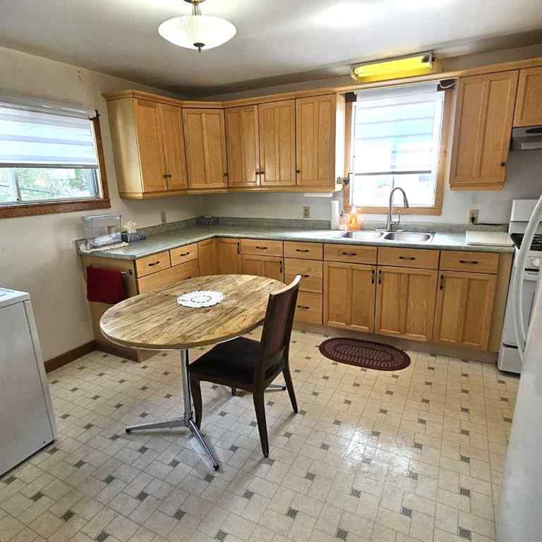 MLS® A2234363 - 4827 5 Avenue   in Edson Edson, Residential