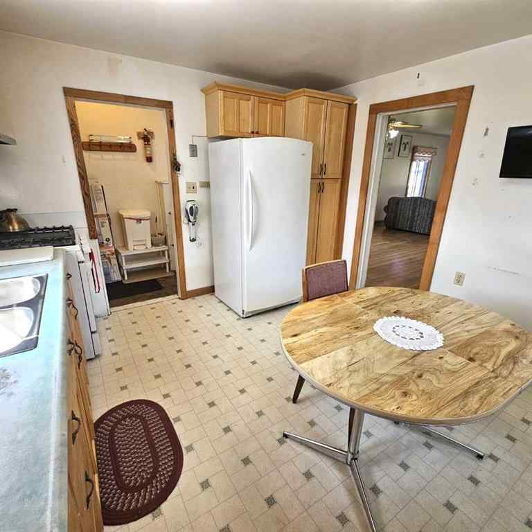 MLS® A2234363 - 4827 5 Avenue   in Edson Edson, Residential