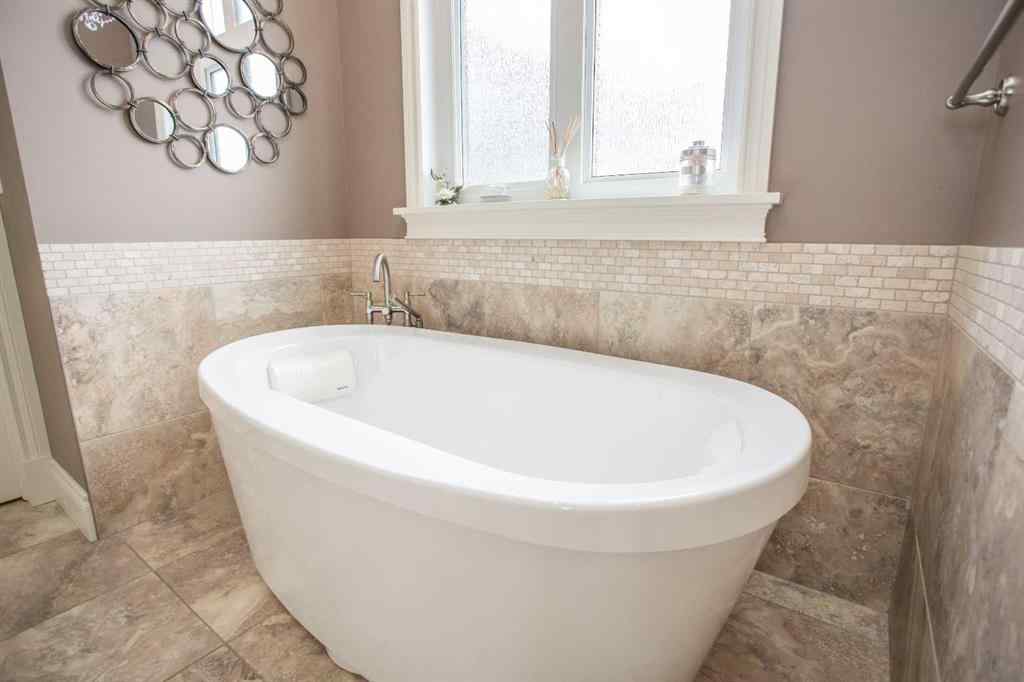 MLS® A2234368 - 32 Sagewood Close  in Sunnybrook South Red Deer, Residential